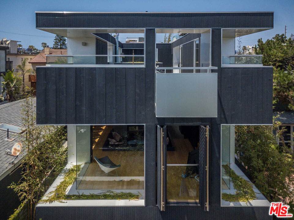 21 27th Ave - Photo 1