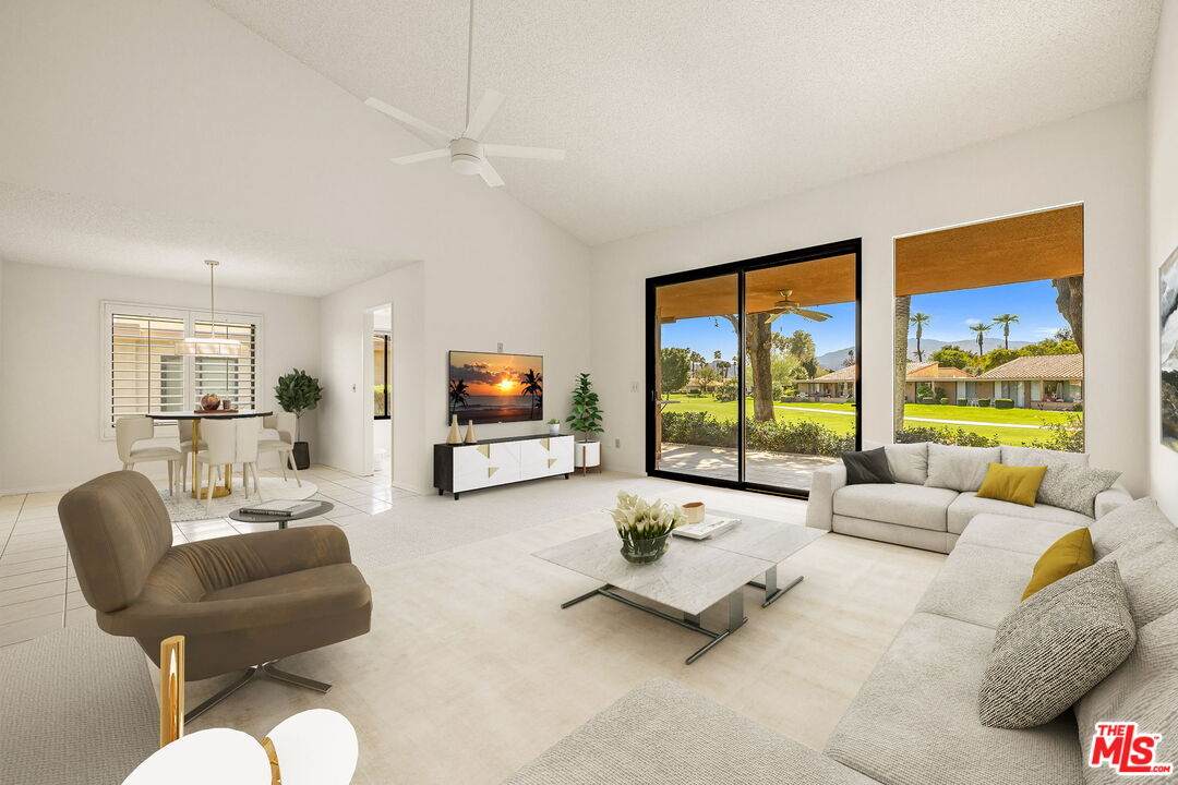 8 La Ronda Dr - Photo 1