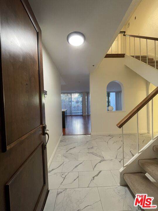 121 Hope St - Photo 1