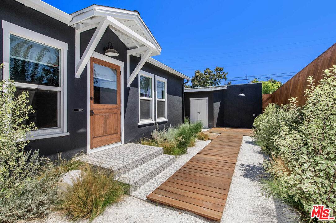 326 4TH Ave - Photo 1