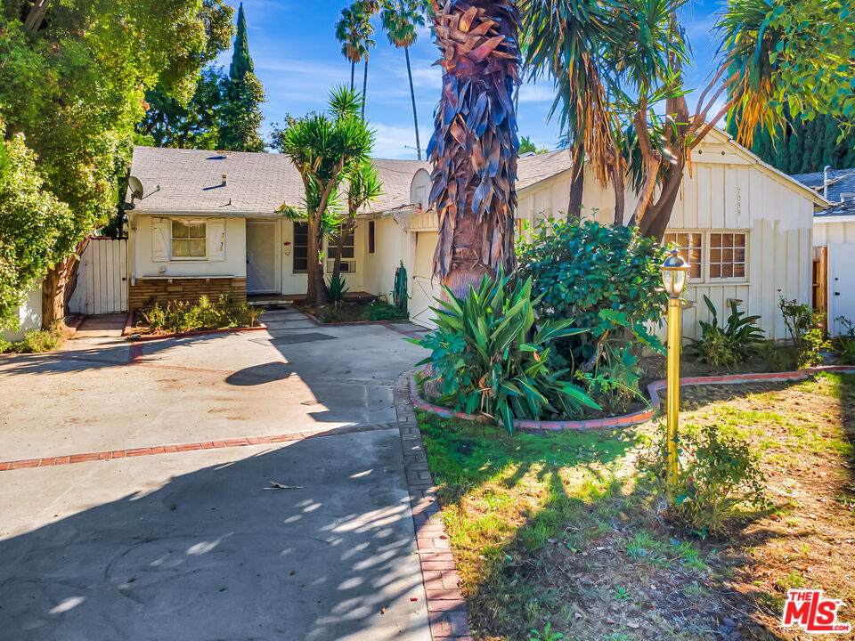 7038 Mclennan Ave - Photo 1