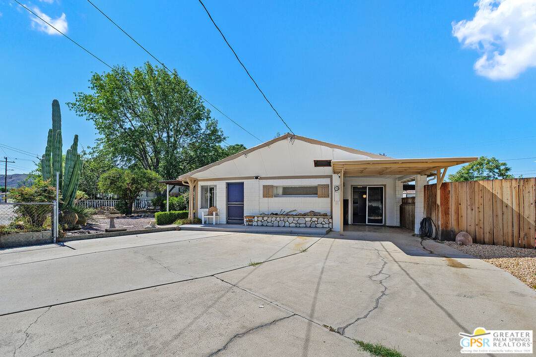 25933 View Ln - Photo 1