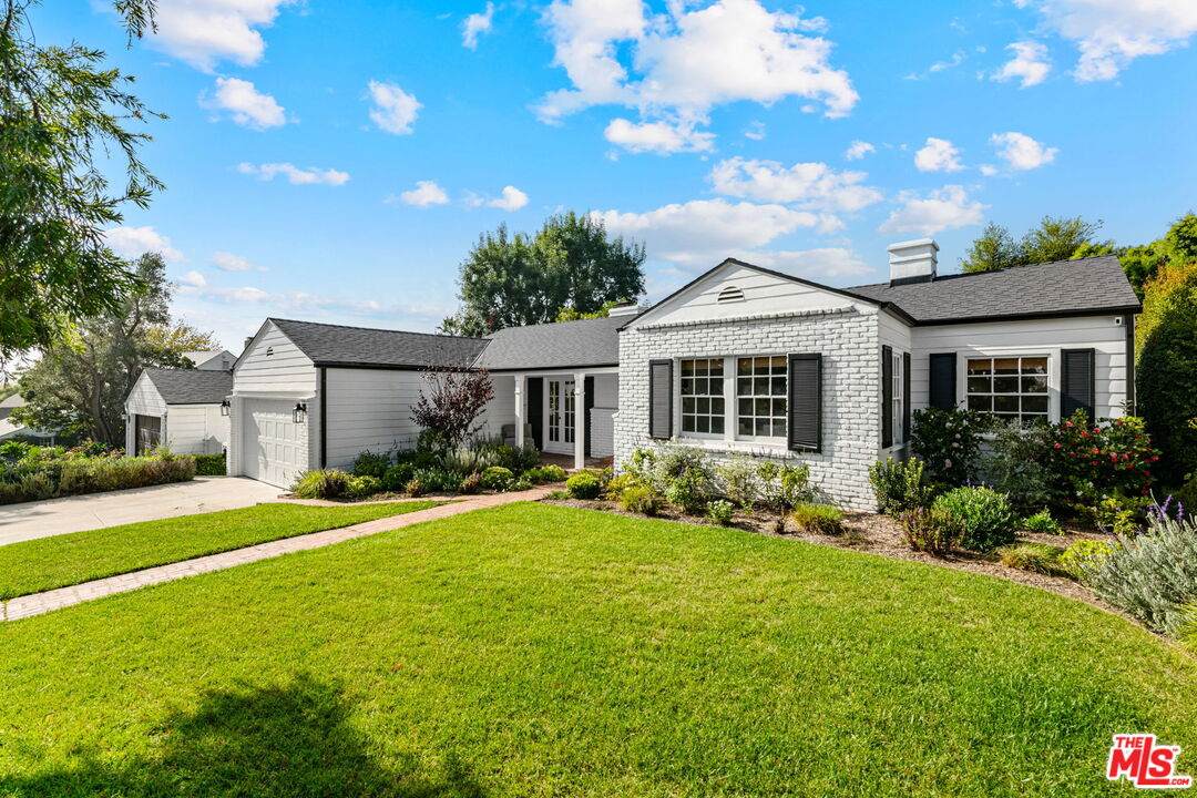 179 Barlock Ave - Photo 1