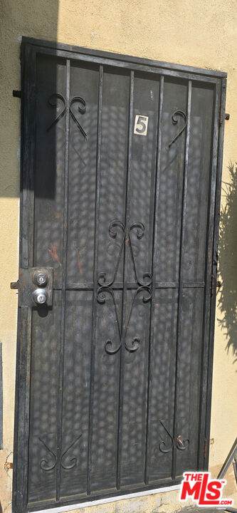 2630 La Salle Ave - Photo 1