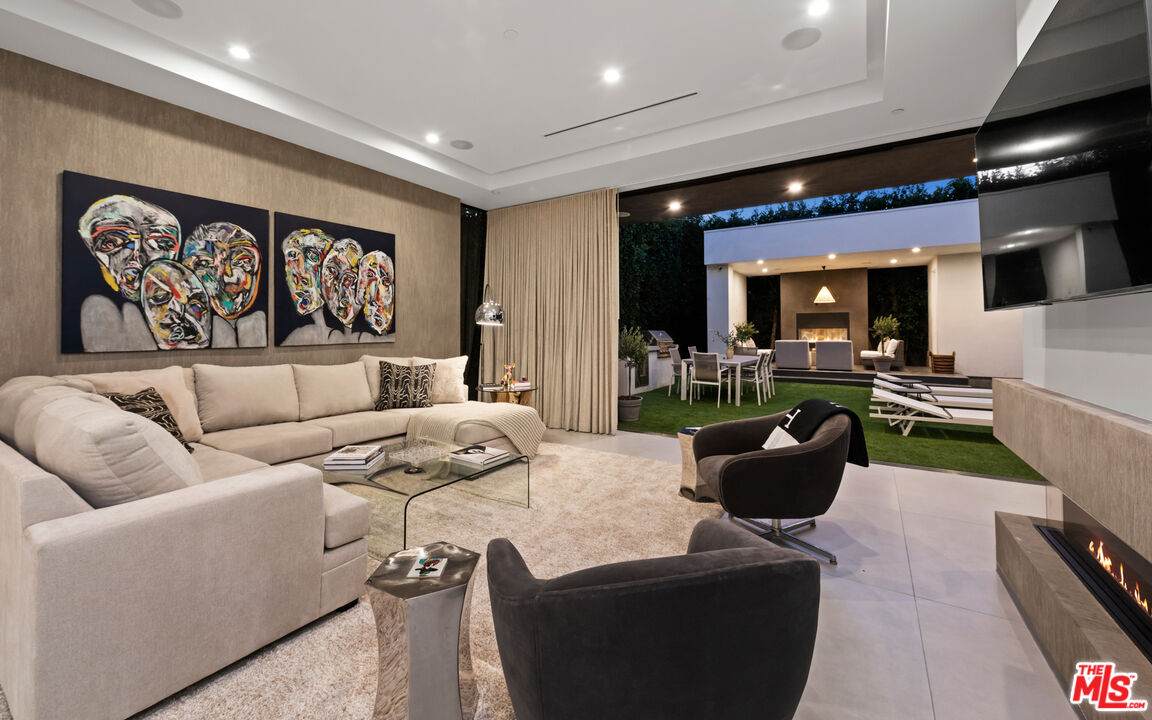 523 Harper Ave - Photo 1