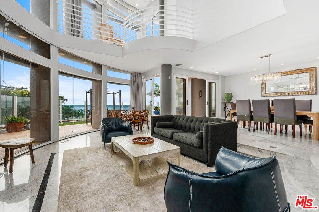 11834 Pacific Coast Hwy - Photo 1