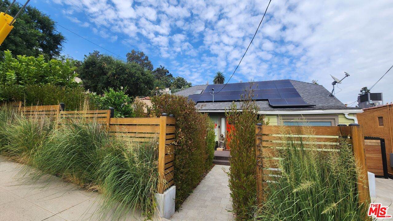 2229 Oak Glen Pl - Photo 1