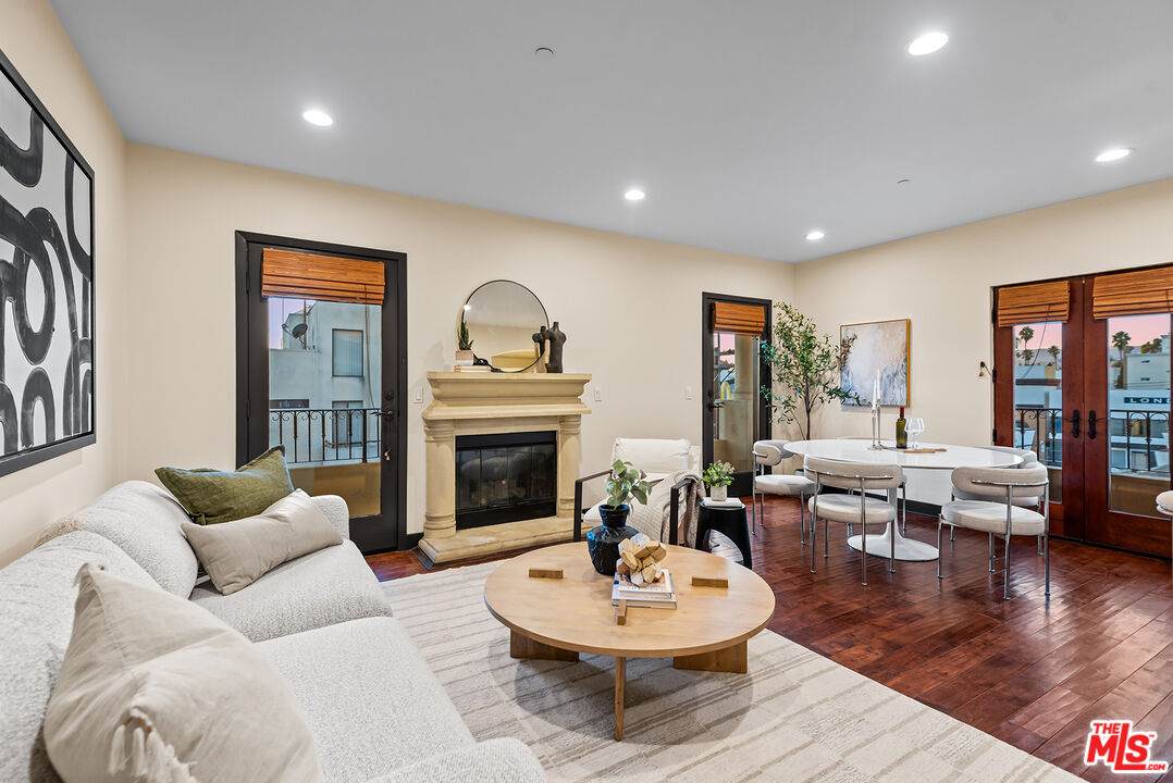 1215 Armacost Ave - Photo 1