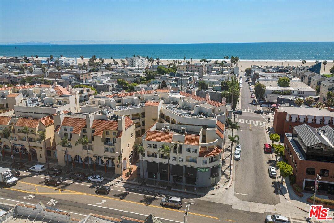 235 Main St - Photo 1