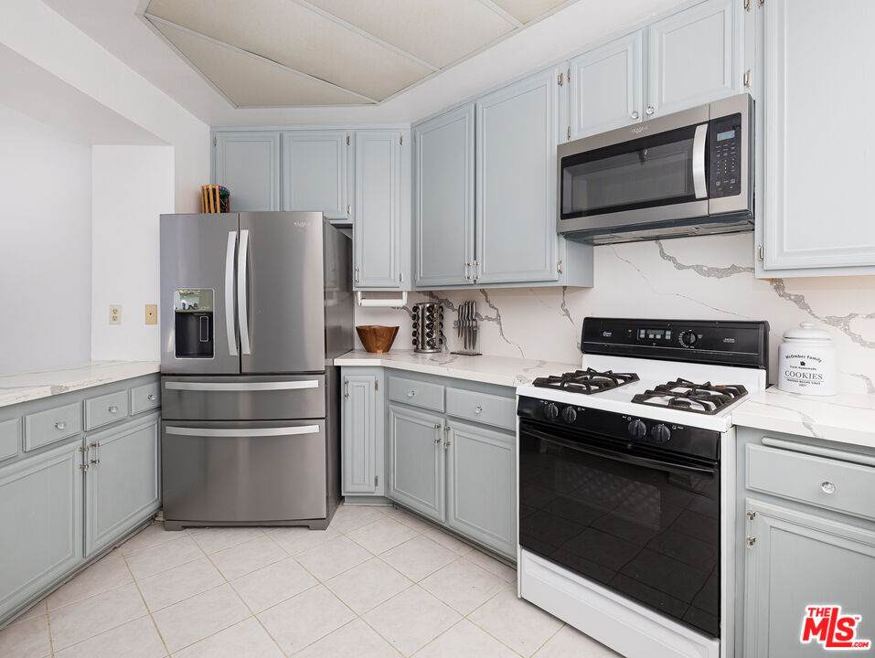 1450 Brett Pl - Photo 1