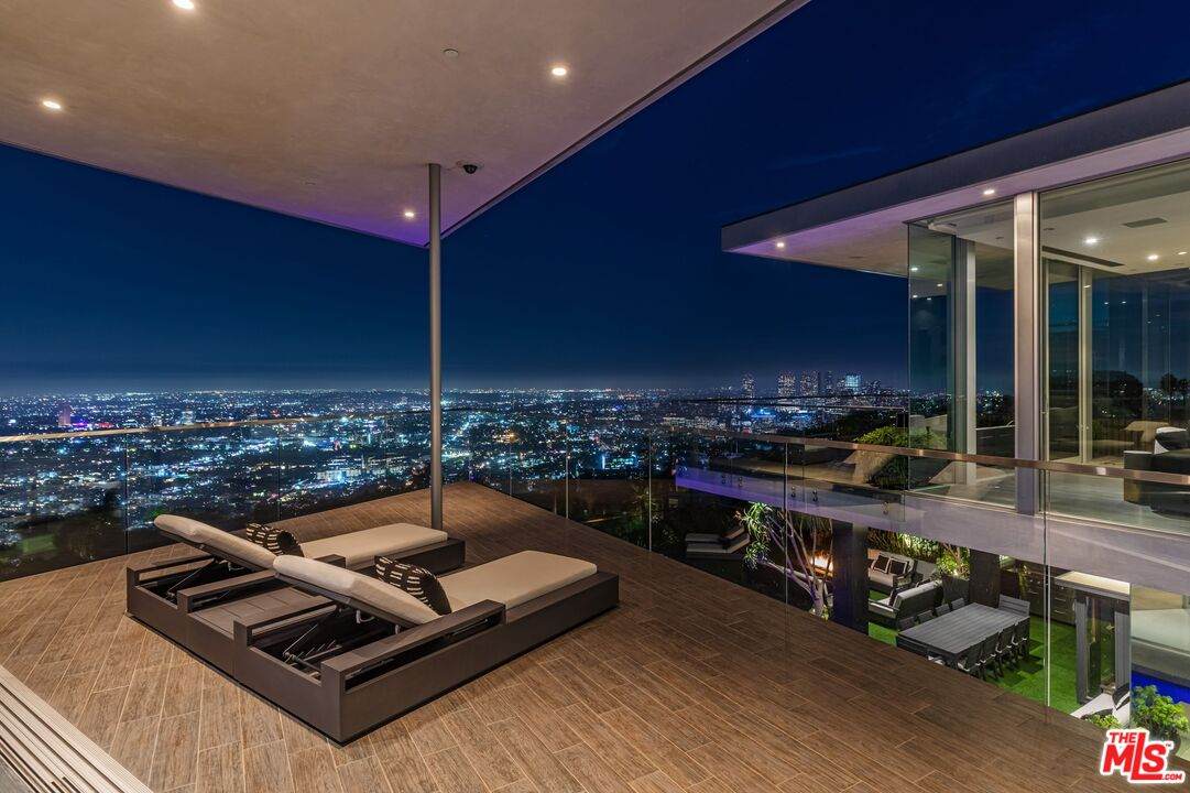 1474 Blue Jay Way - Photo 1