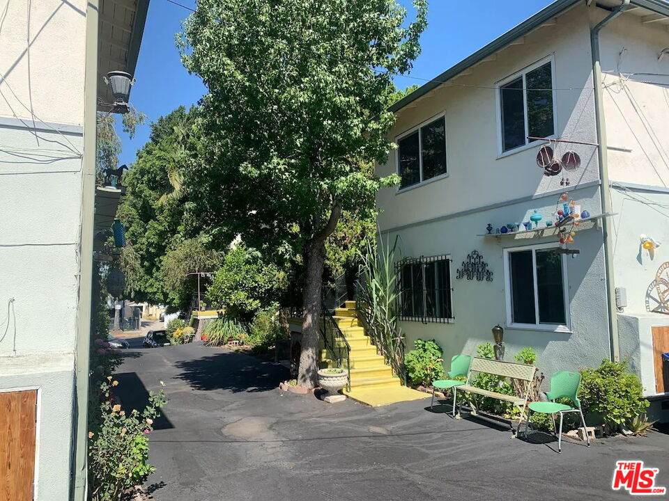 110 Rampart Blvd - Photo 1