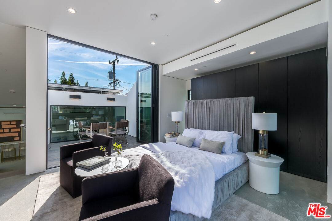 857 Hilldale Ave - Photo 1