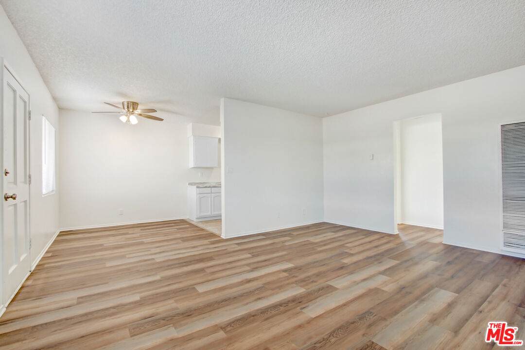 14108 Doty Ave - Photo 1