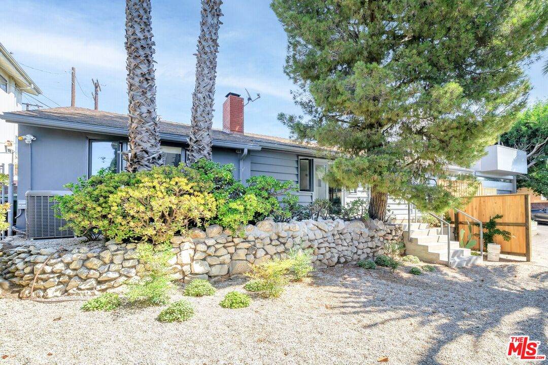 3436 Centinela Ave - Photo 1