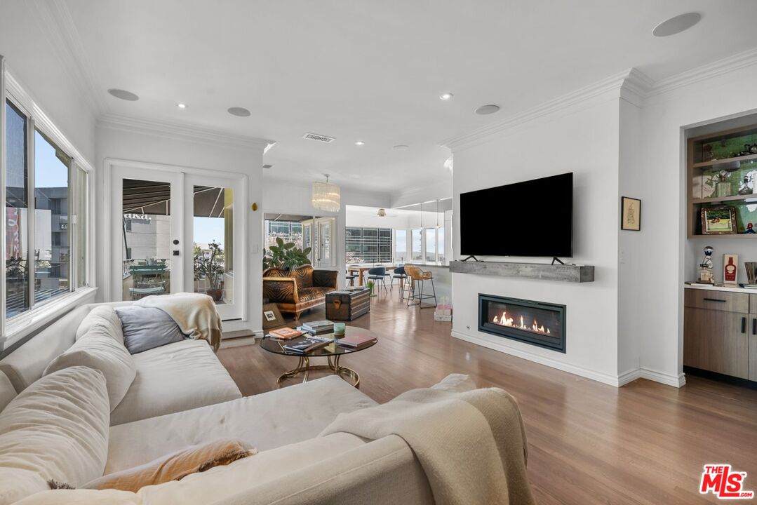 1326 Londonderry View Dr - Photo 1