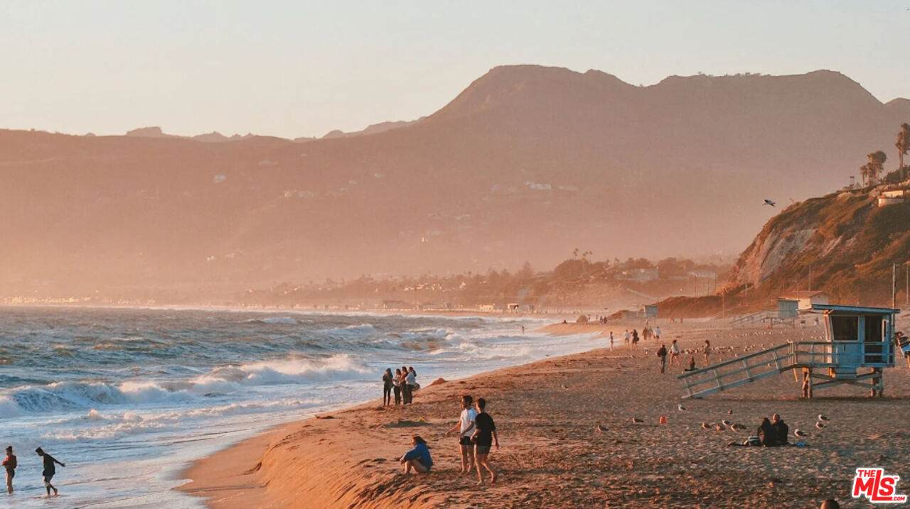 5911 Bonsall Dr - Photo 1