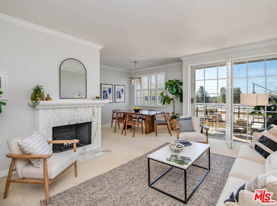 1375 Kelton Ave - Photo 1