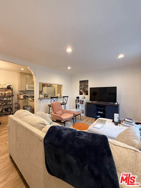 1123 Sepulveda Blvd - Photo 1