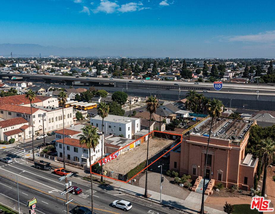 5710 Figueroa St - Photo 1