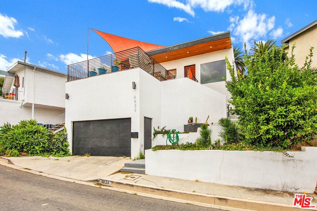 4839 Seldner Ave - Photo 1