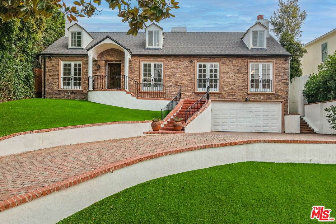 500 Warner Ave - Photo 1