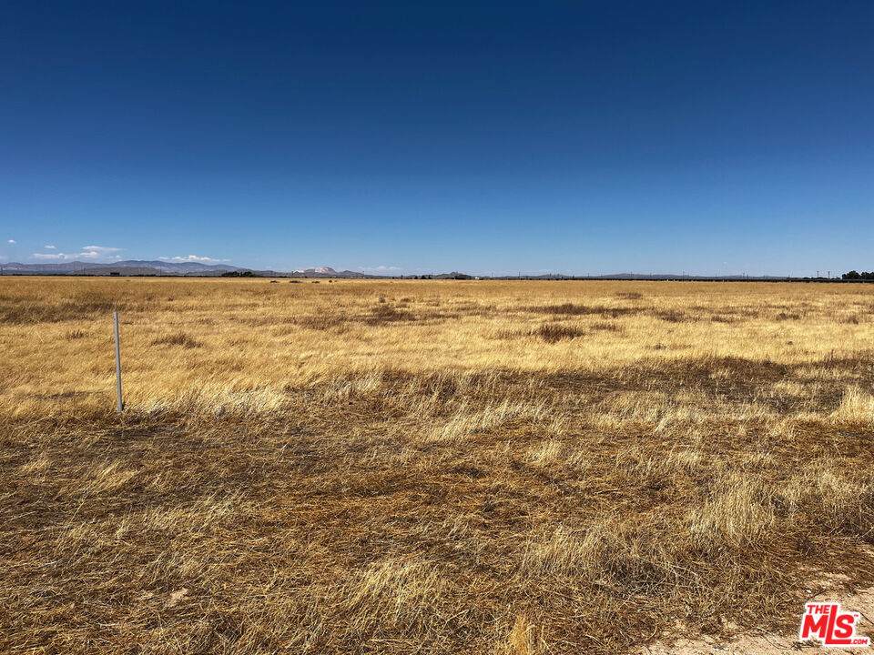 0 Avenue G8 Ave - Photo 1