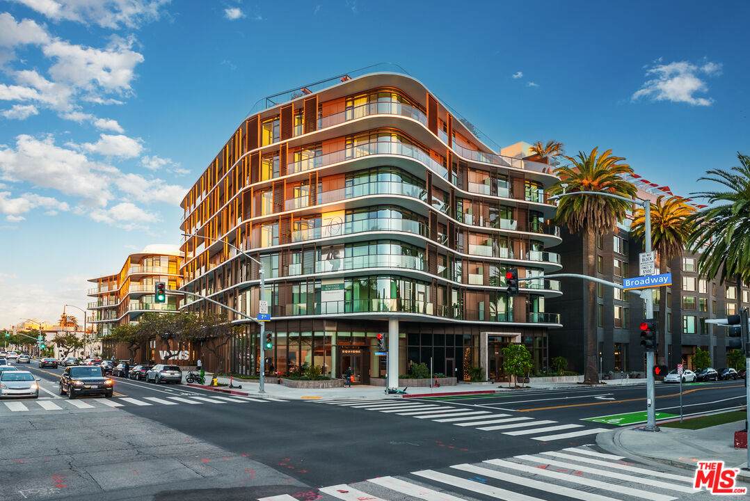 700 Broadway - Photo 1