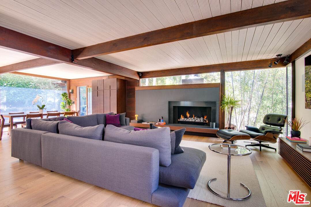 9624 Yoakum Dr - Photo 1