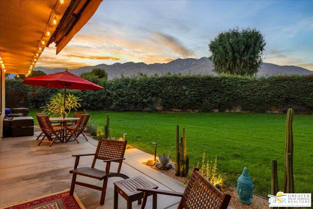 1029 Oakcrest Dr - Photo 1