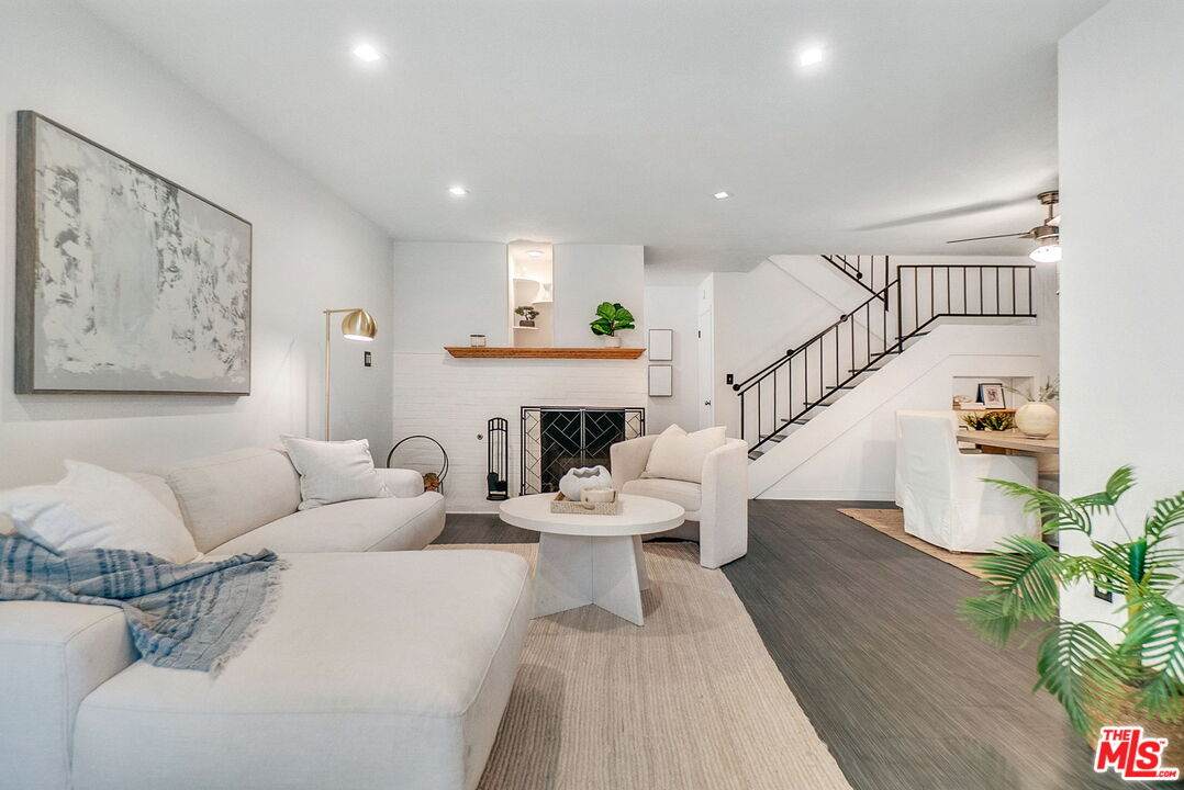 8121 Canby Ave - Photo 1