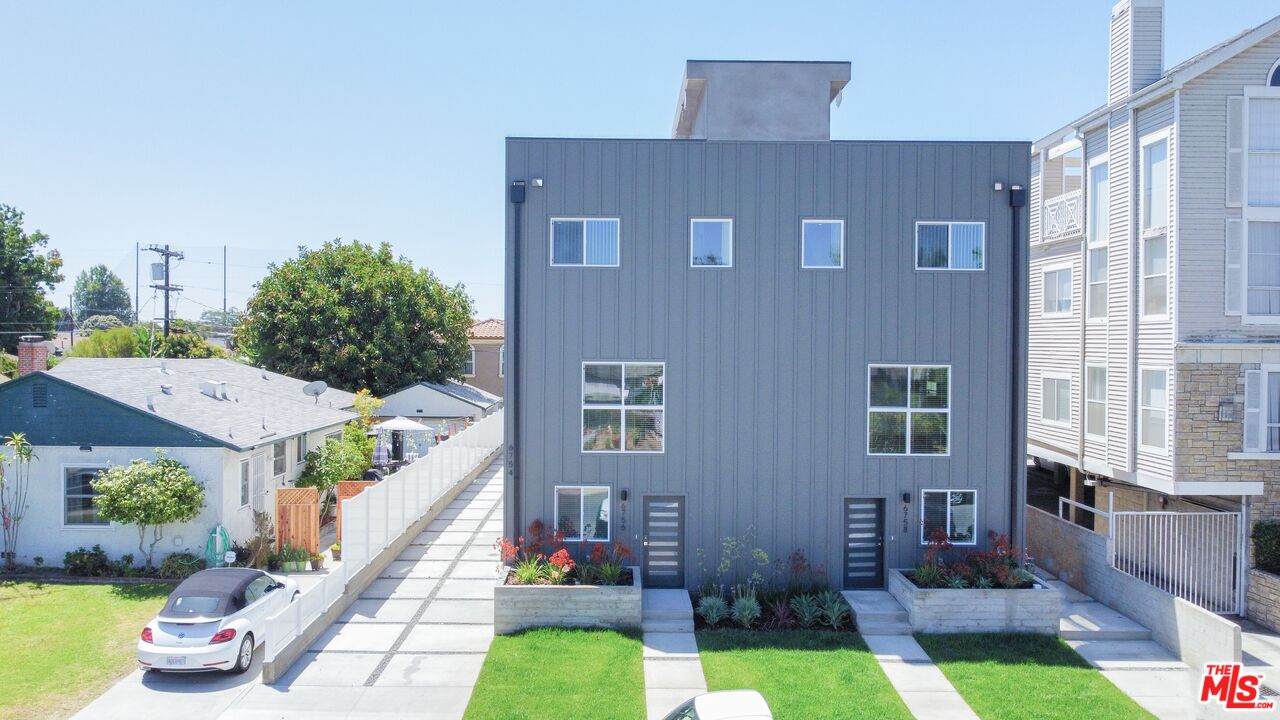 6754 86th Pl - Photo 1