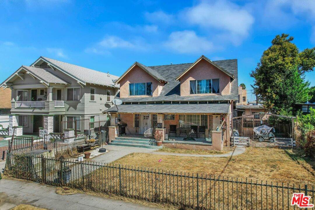 317 51st St - Photo 1