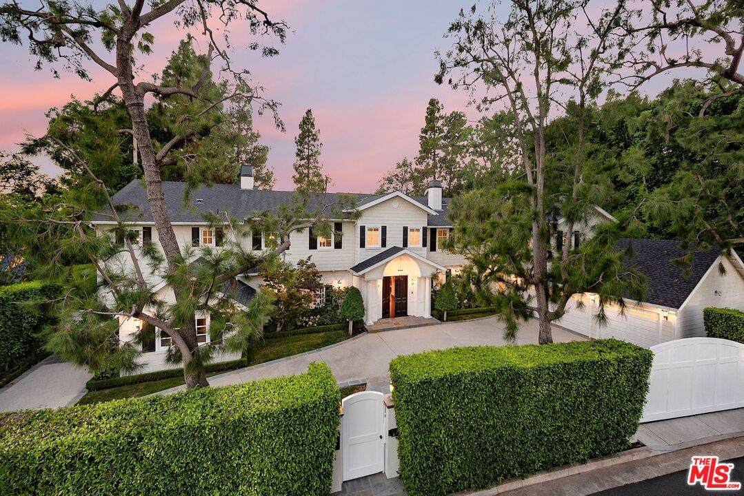 655 Faring Rd - Photo 1