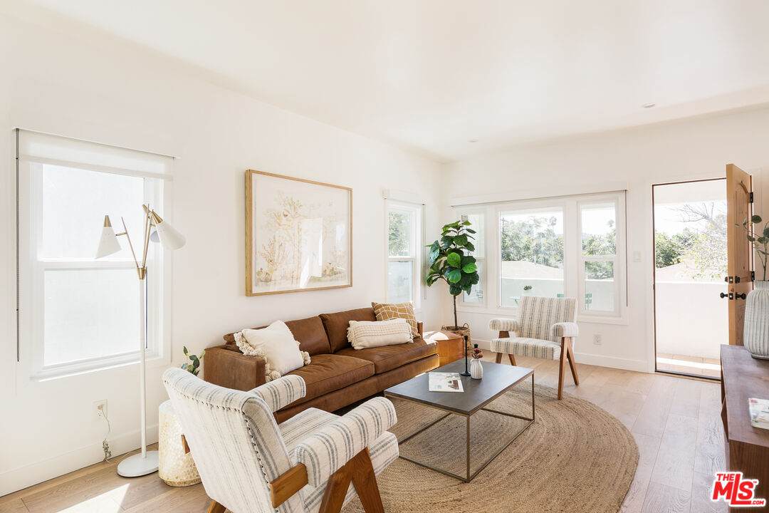 5847-1/2 Ernest Ave - Photo 1