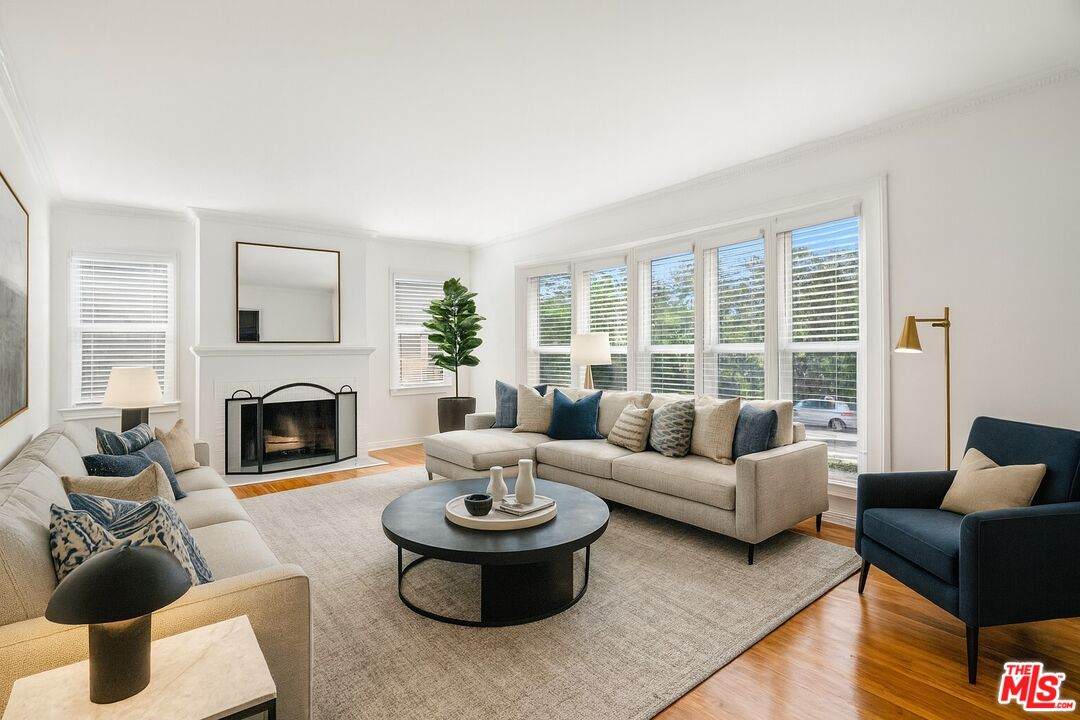 1918 Prosser Ave - Photo 1