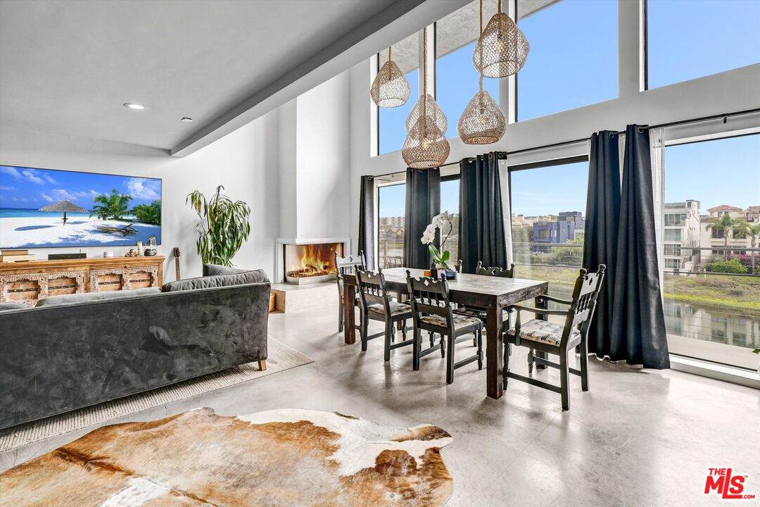 4105 Pacific Ave - Photo 1