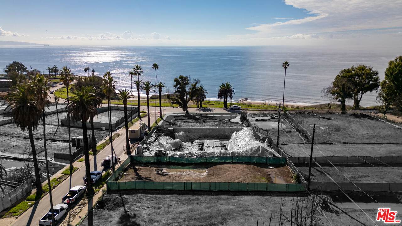 327 Swarthmore Ave - Photo 1