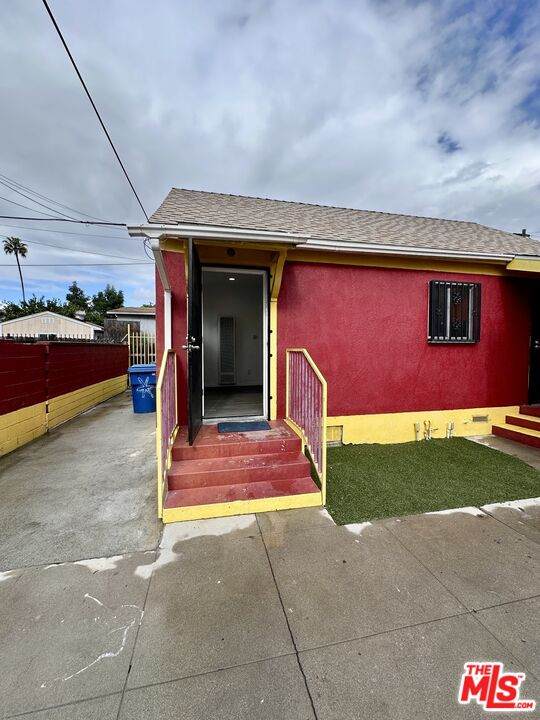 523-1/2 56th St - Photo 1