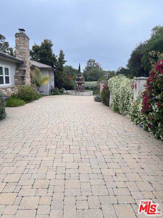 11570 Sunset Blvd - Photo 1