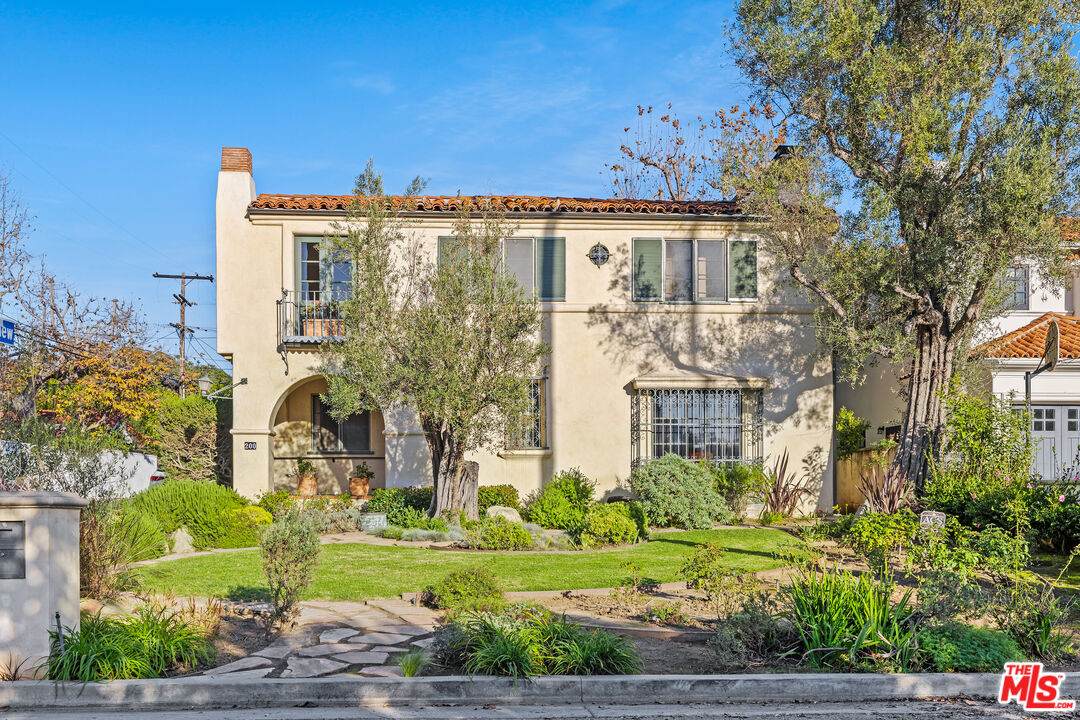 200 Anita Ave - Photo 1