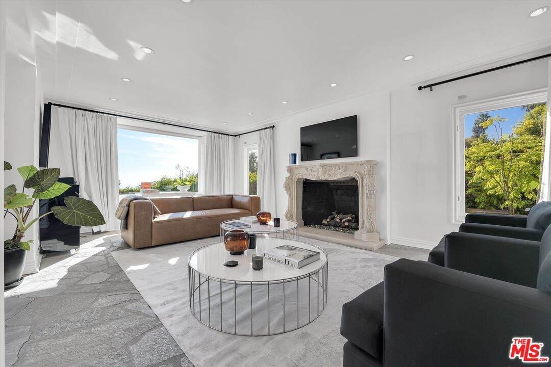 1300 Summitridge Dr - Photo 1