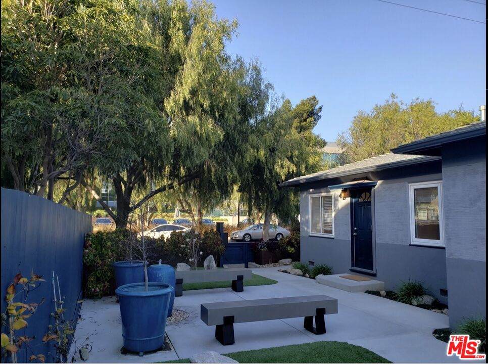 3032 Exposition Blvd - Photo 1