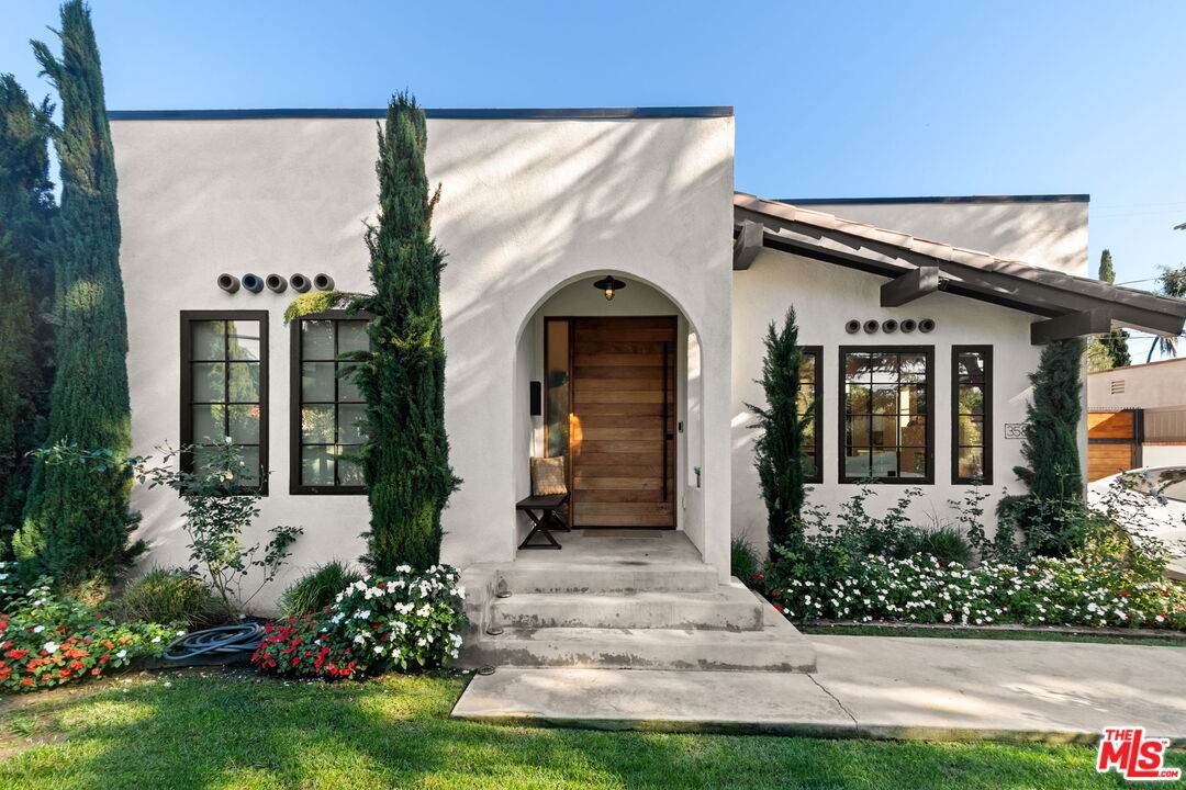 358 Bronson Ave - Photo 1