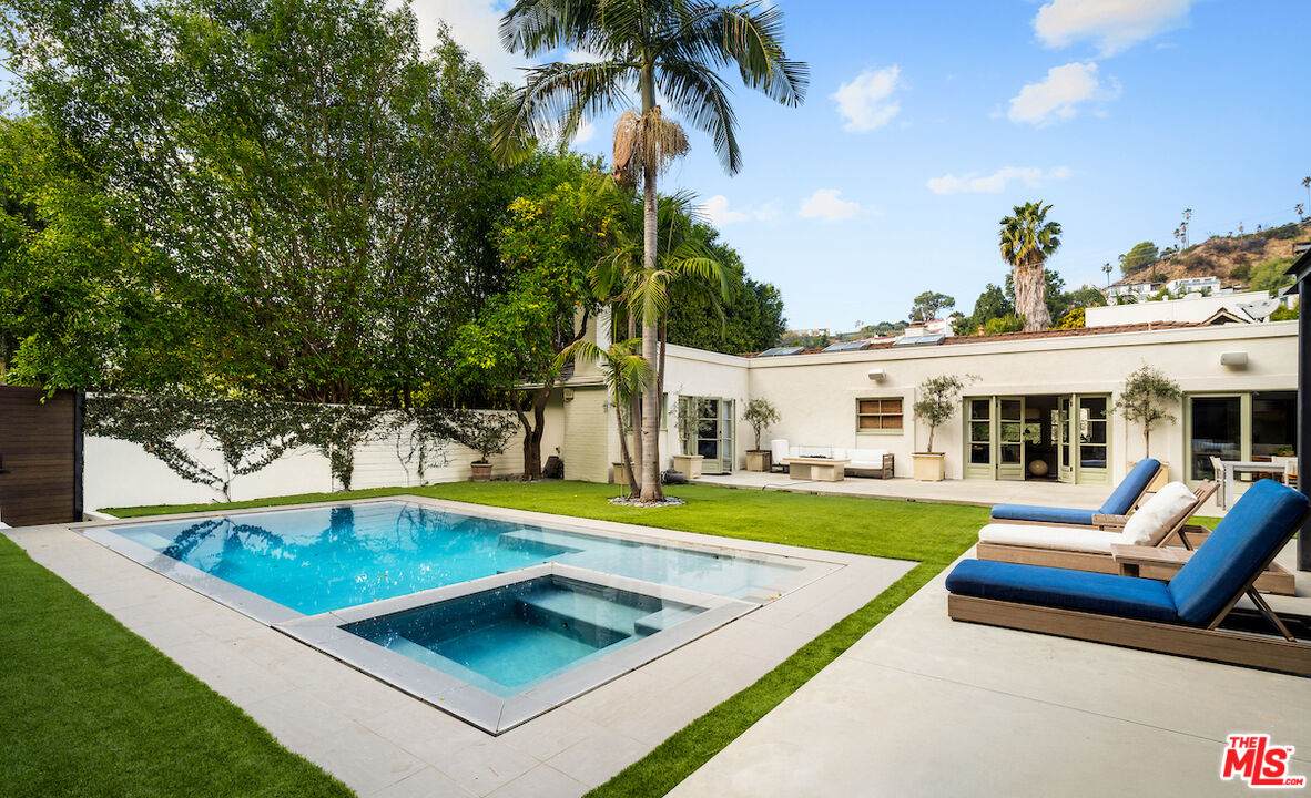 9155 Warbler Pl - Photo 1