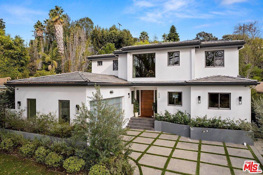 2408 Castle Heights Ave - Photo 1