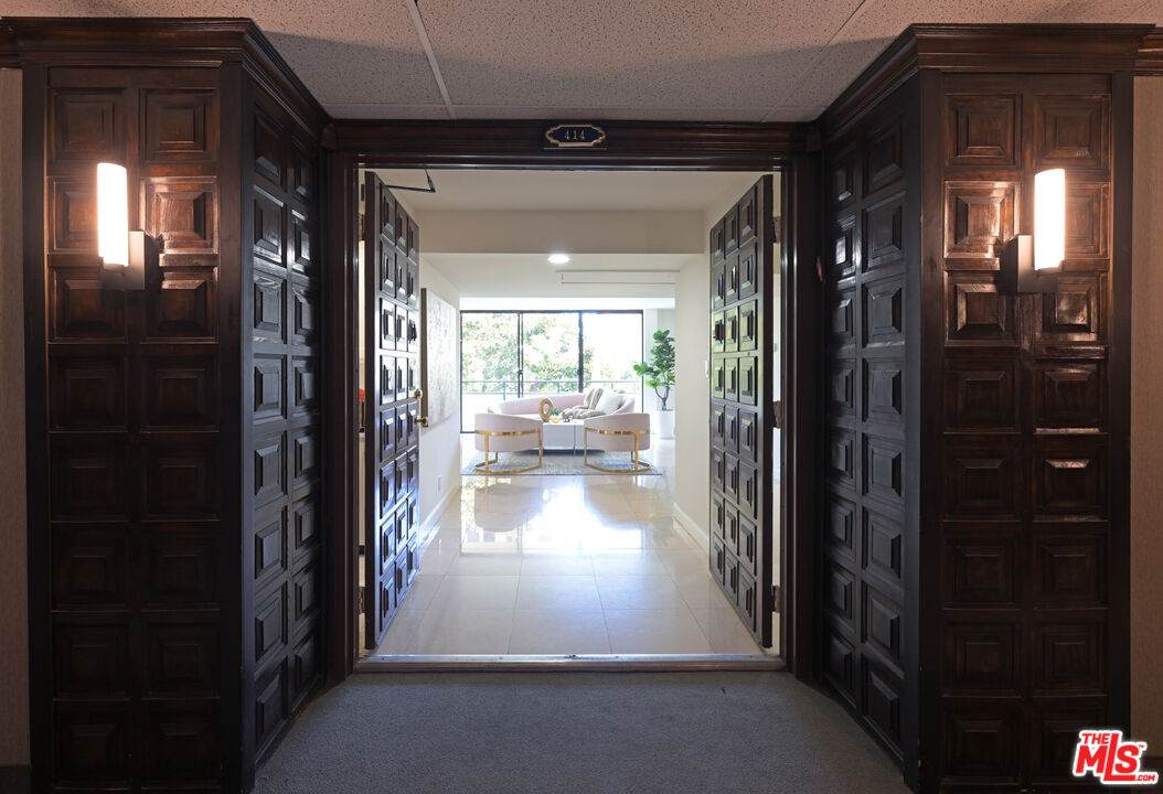 10535 Wilshire Blvd - Photo 1