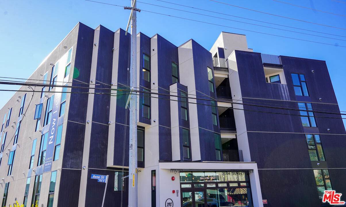 3004 Sunset Blvd - Photo 1