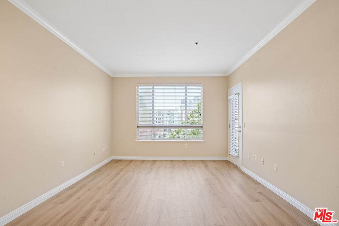 100 Alameda St - Photo 1