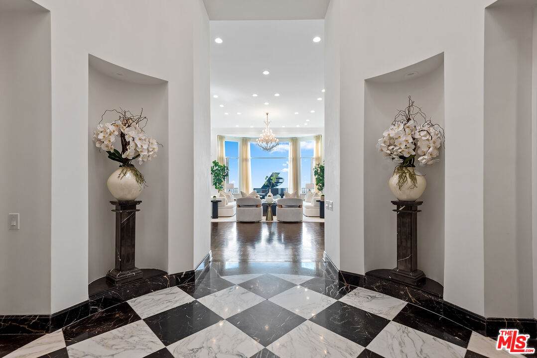 1151 Hillcrest Rd - Photo 1